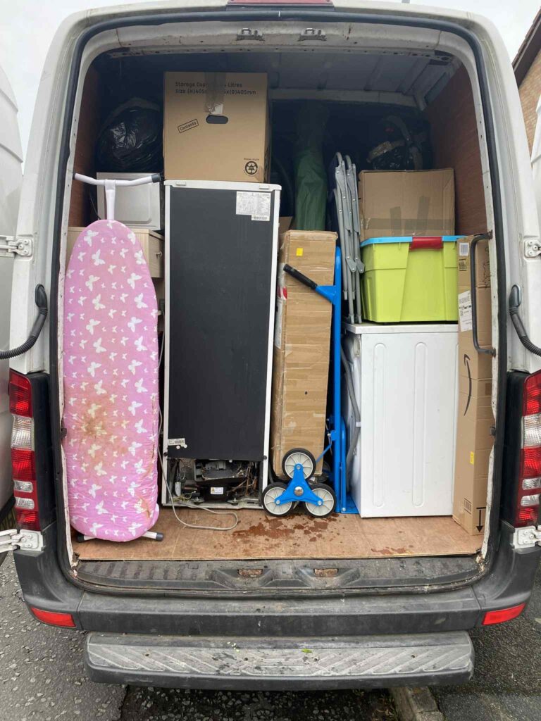 lnternational student removals from London to Australia